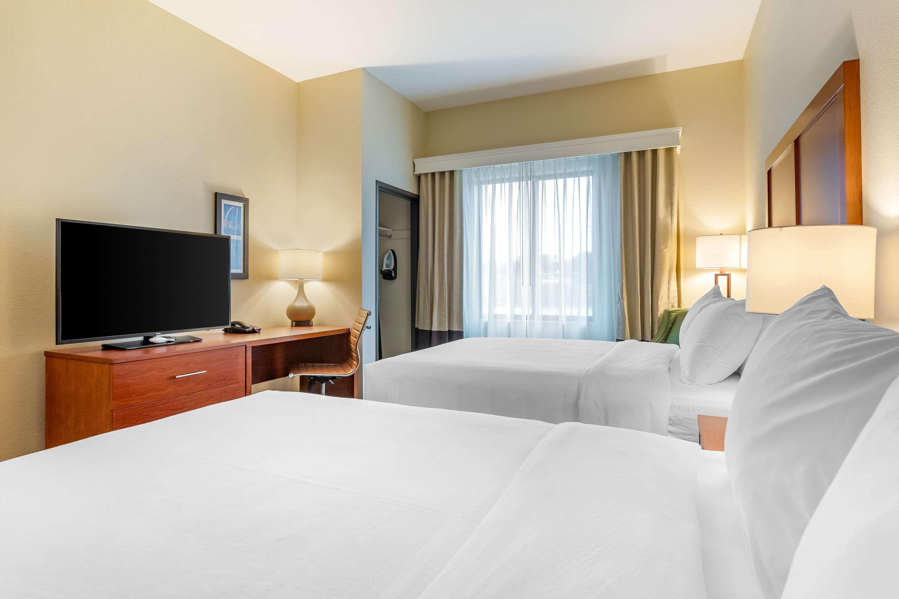 Comfort Inn & Suites West Des Moines Bagian luar foto