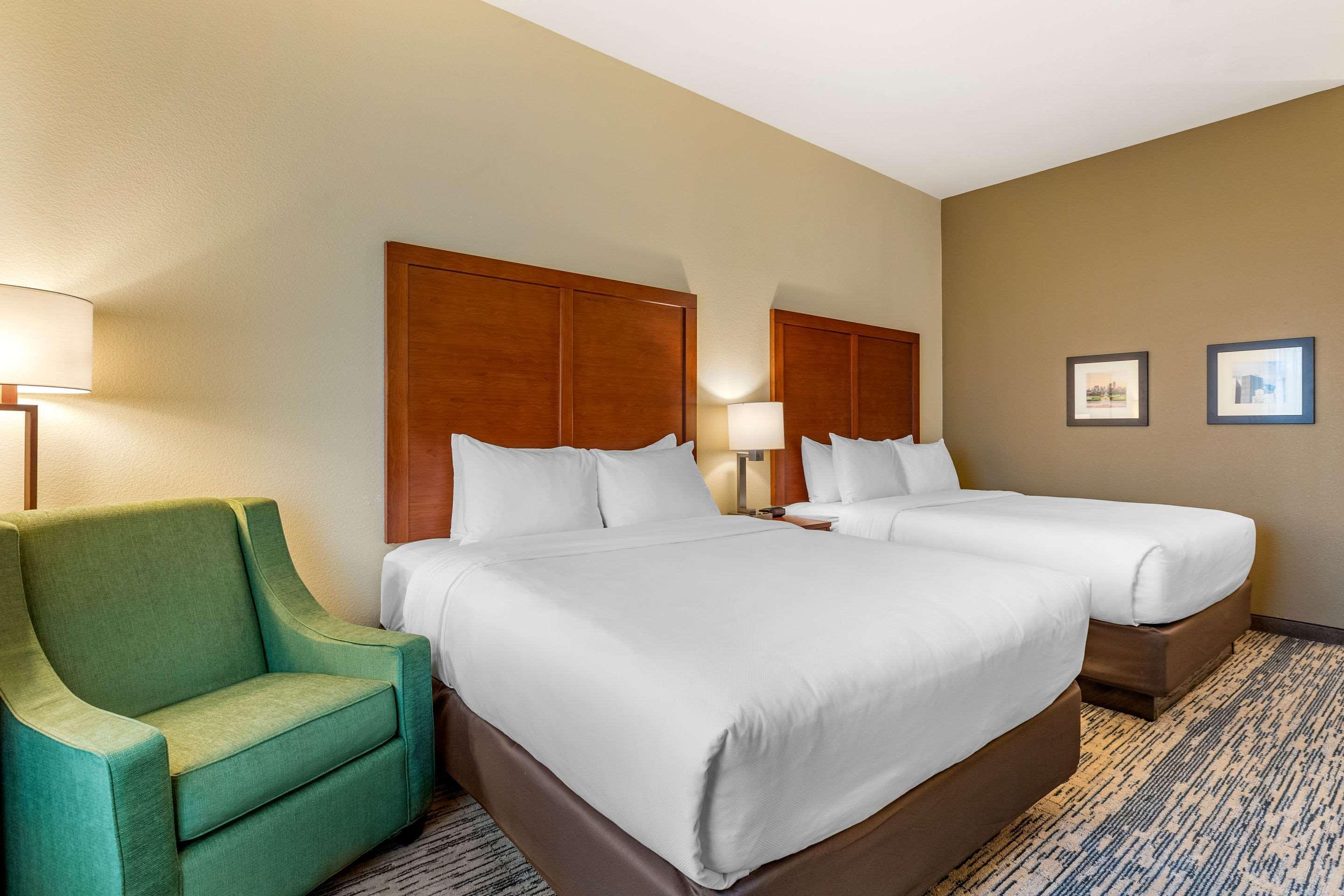 Comfort Inn & Suites West Des Moines Bagian luar foto