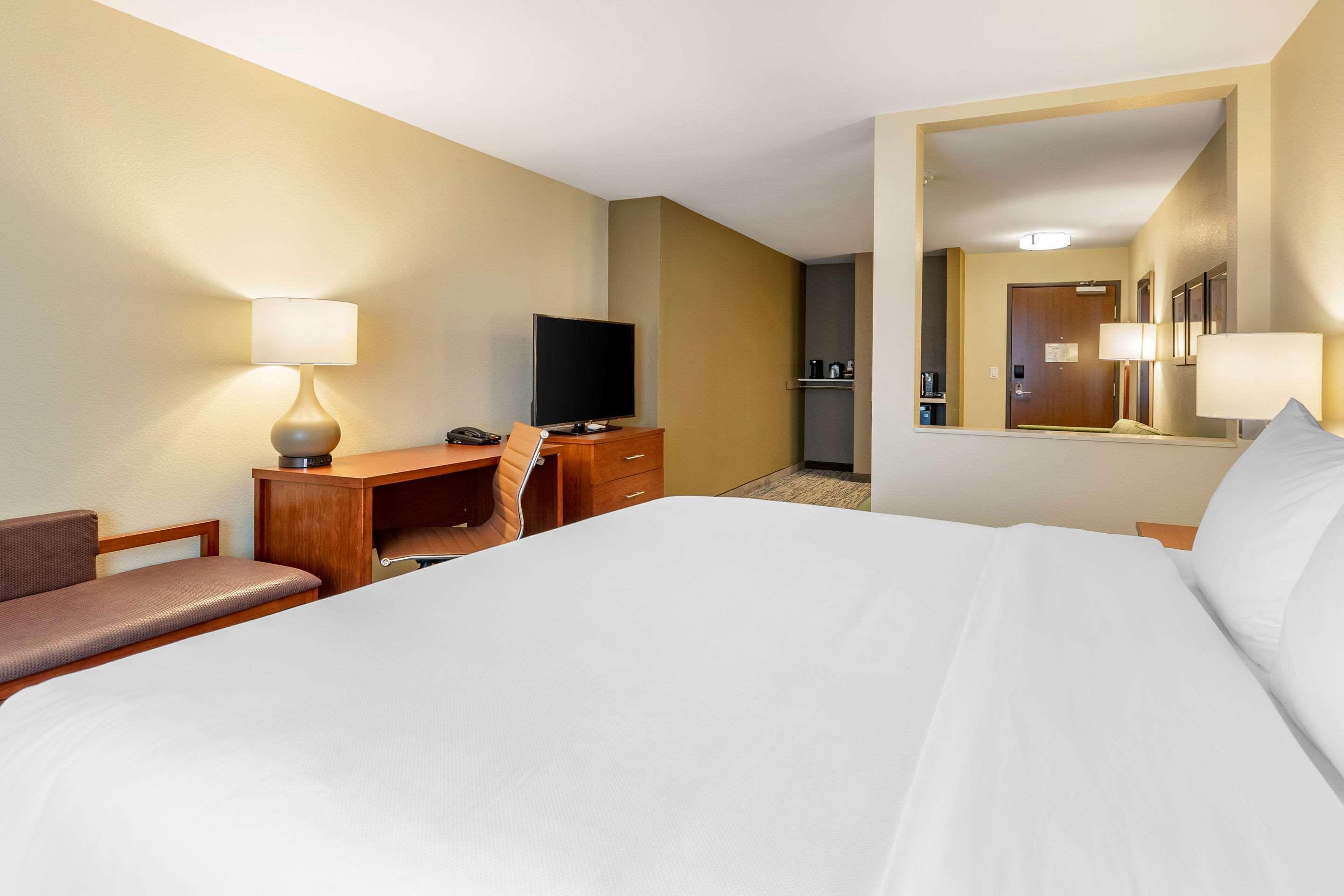 Comfort Inn & Suites West Des Moines Bagian luar foto