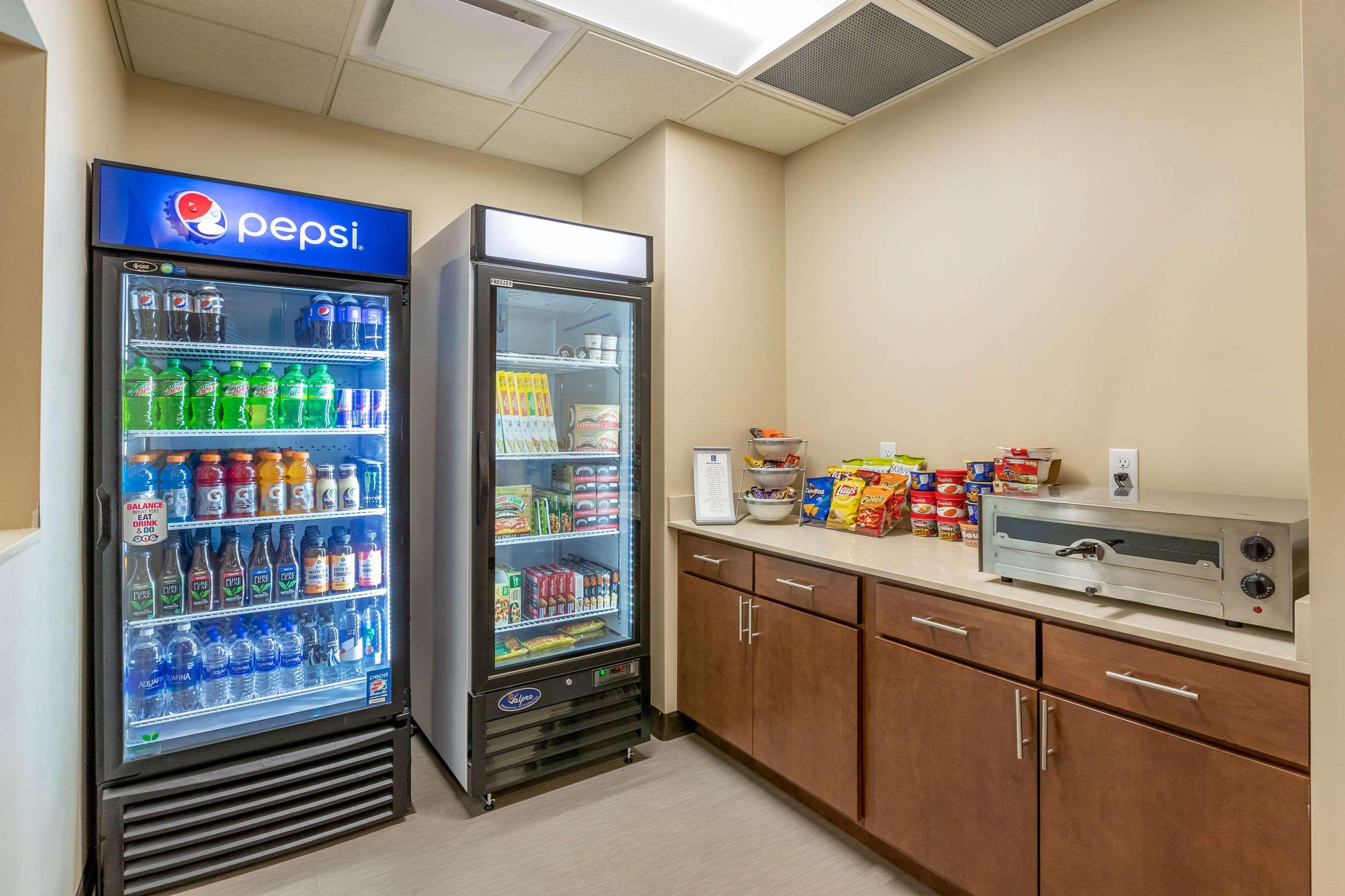 Comfort Inn & Suites West Des Moines Bagian luar foto